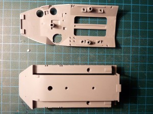 Sprue C (hull), bottom view Dragon 7237 AAVP7A1 RAM/RS 1/72