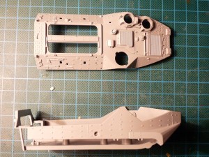 Sprue C (hull), top and side view Dragon 7237 AAVP7A1 RAM/RS 1/72