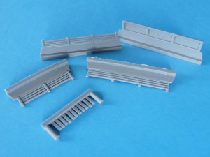 Personnel benches, supports and back flap Personnel benches, supports and back flap