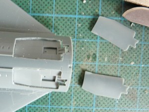 Fitting speed-brake bay floors Fitting speed-brake bay floors