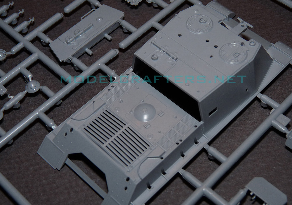 Zvezda’s 1/72 ISU-152, kit 5026