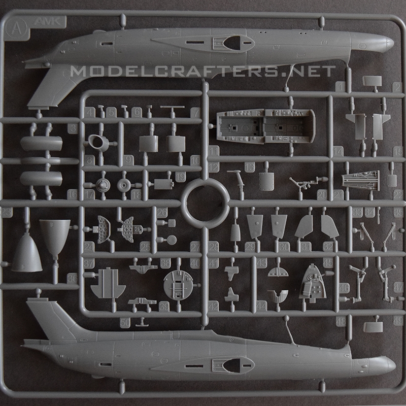 AMK 1/72 L-29 Delfin, kit 86001