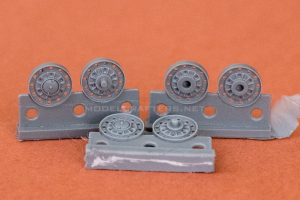 Stamped roadwheels, KV-4 (Duhov)